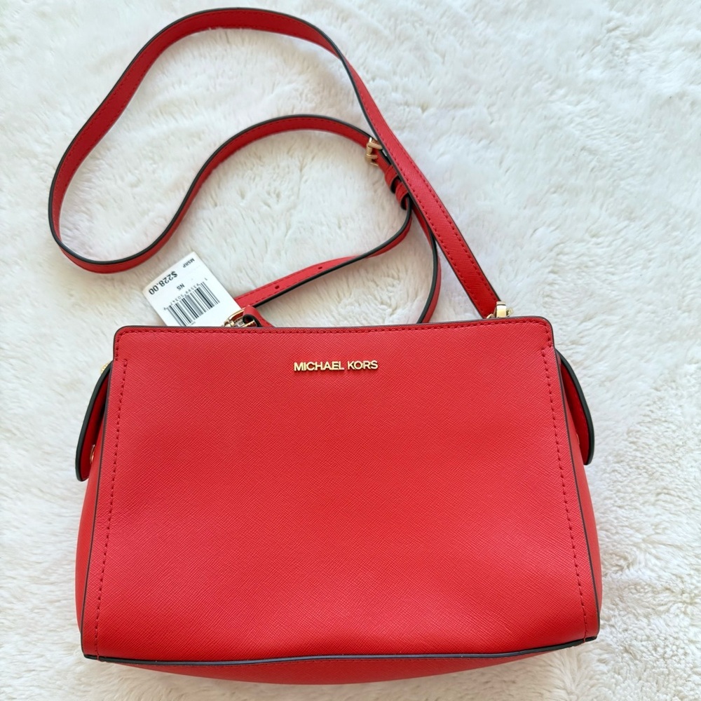 NWT!! Michael Kors crossbody women bag Retail 228$